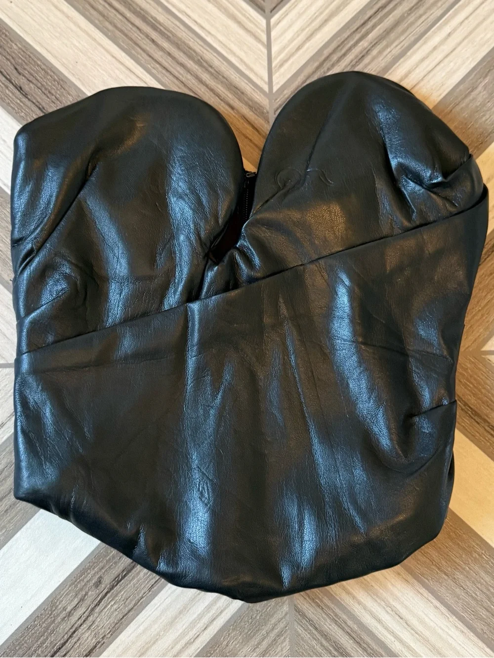 House of CB Saffira Black Faux Leather Strapless Corset Top Size Small - Picture 8 of 10